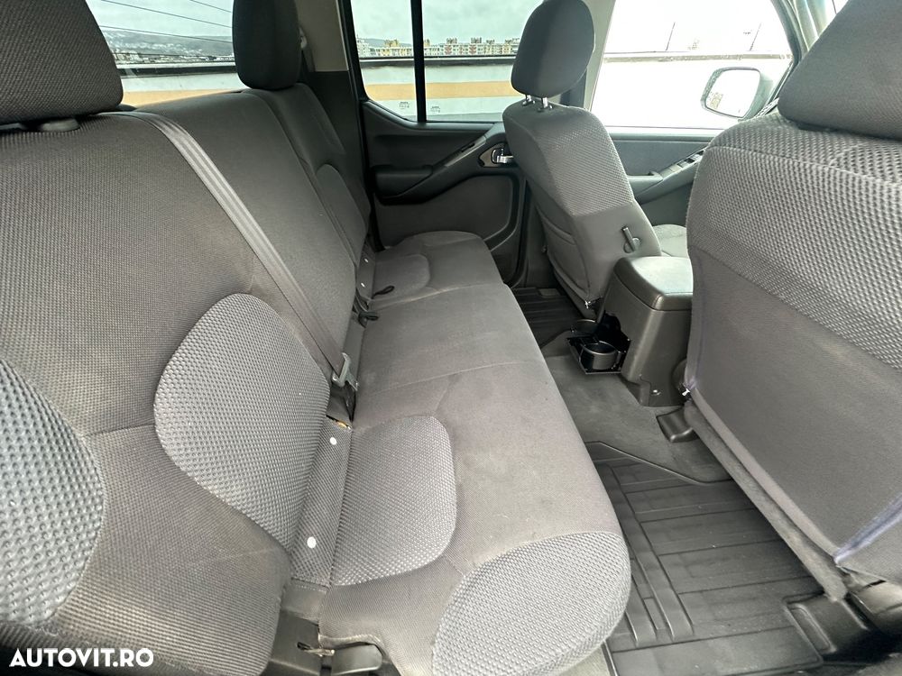 Nissan Navara 2.5 dCi Double Cab LE - 10