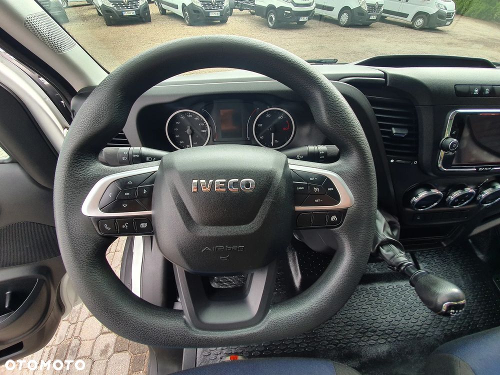 Iveco DAILY - 23