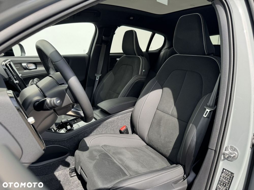 Volvo C40 Recharge 82 kWh Single M Extended Range RWD Ultimate - 10