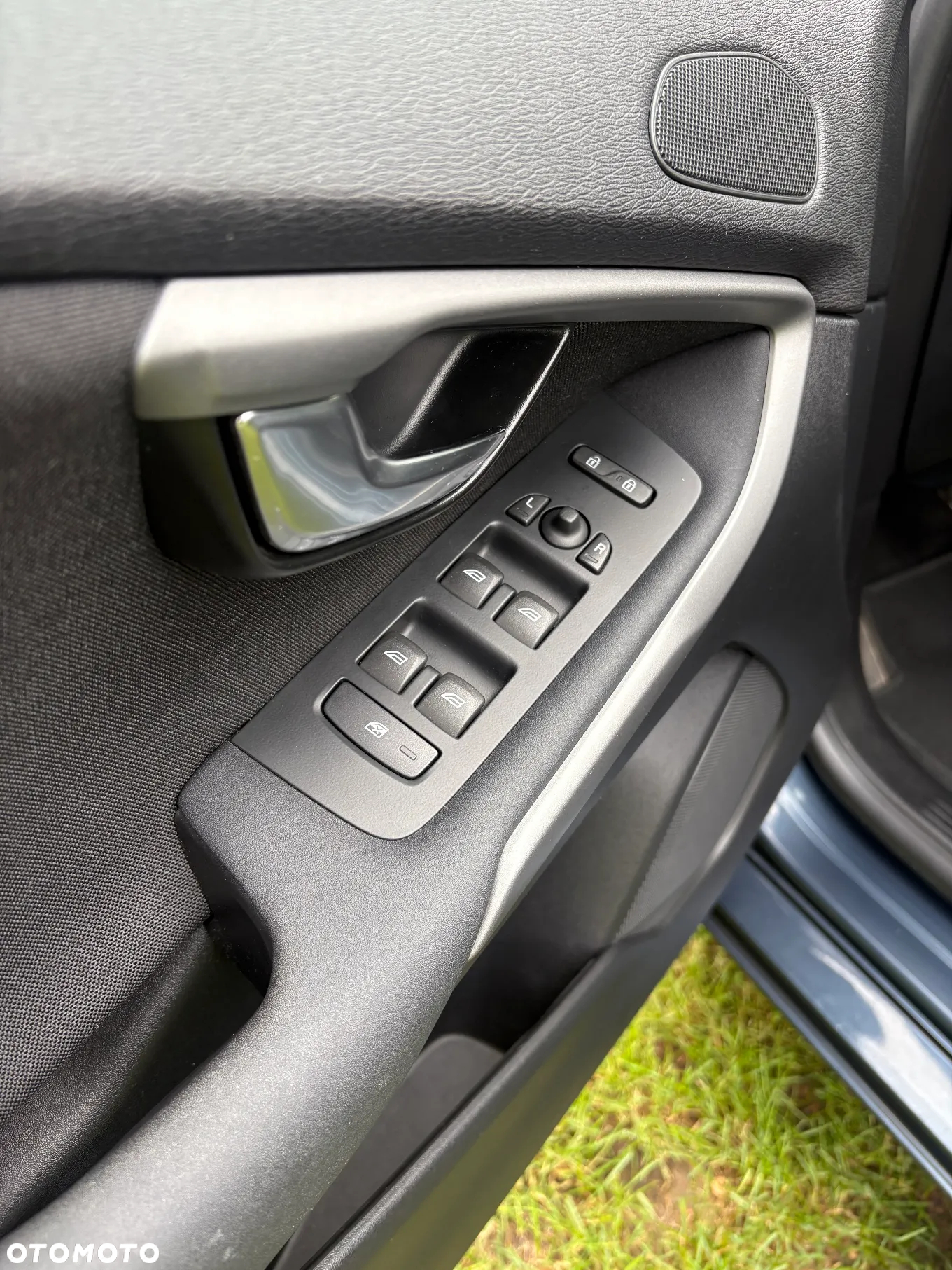 Volvo V40 D2 - 10