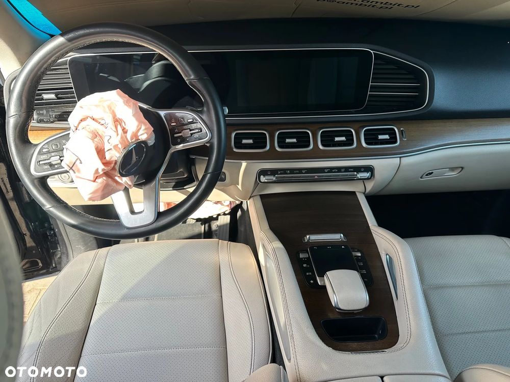 Mercedes-Benz GLE 300 d 4-Matic - 12