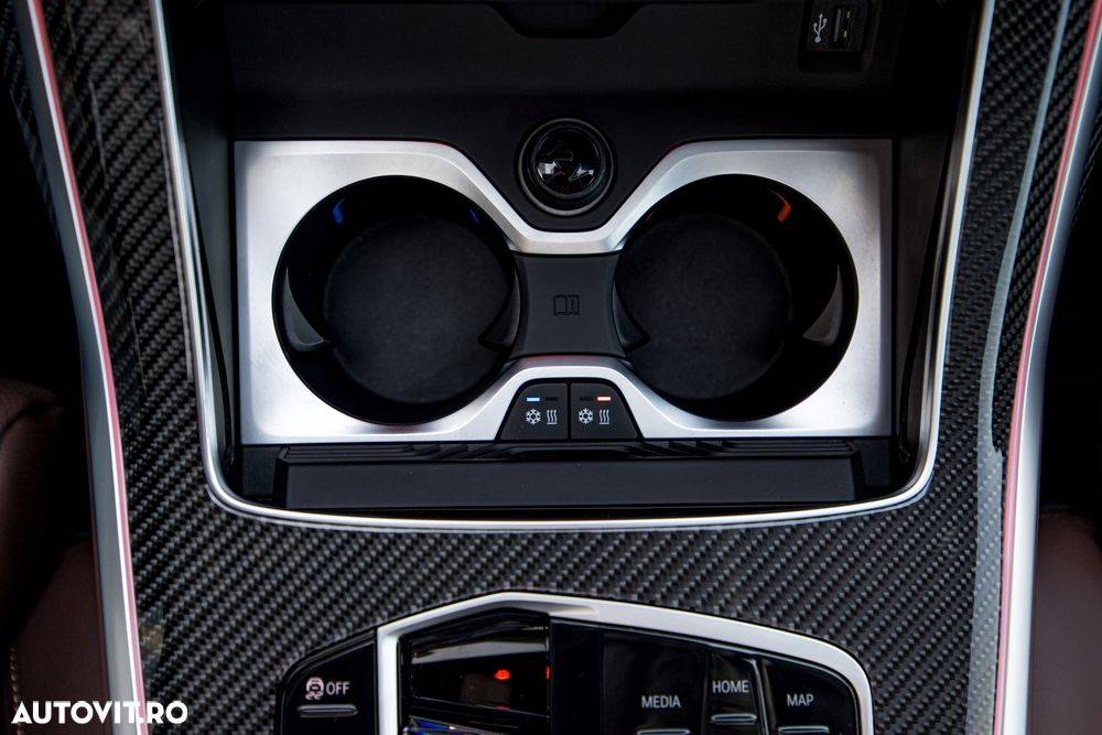 BMW X7 M60i xDrive AT MHEV - 30