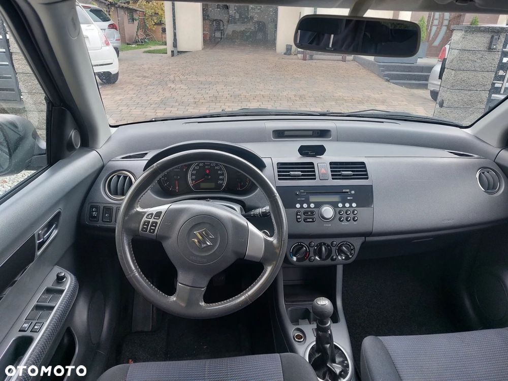 Suzuki Swift 1.3 Comfort+ - 11