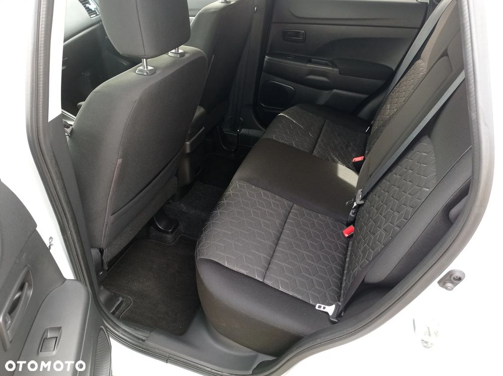 Mitsubishi ASX 2.0 4WD CVT Plus - 16