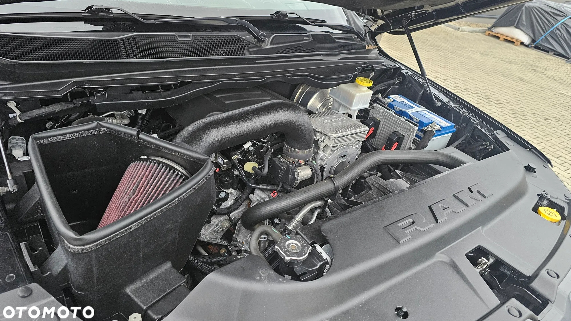 Dodge RAM 1500 5.7 4x4 - 12