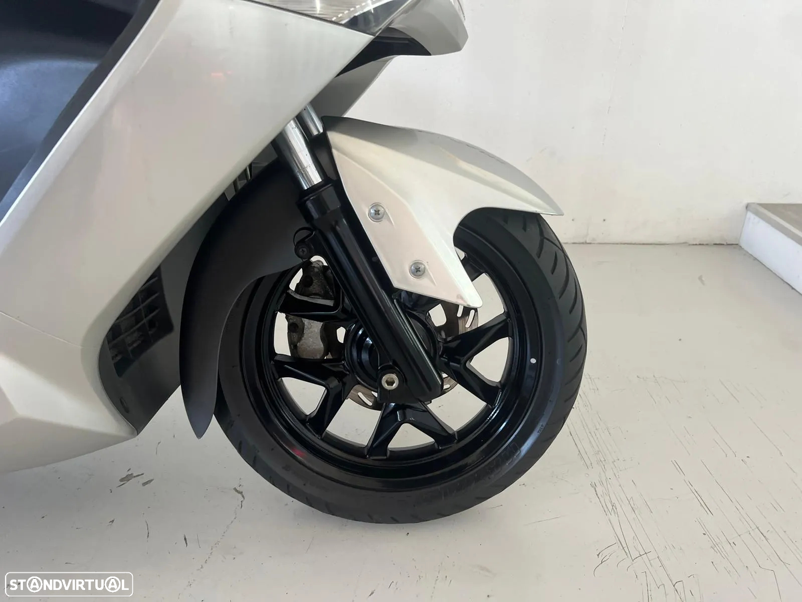 Sym GTS 125i - 2