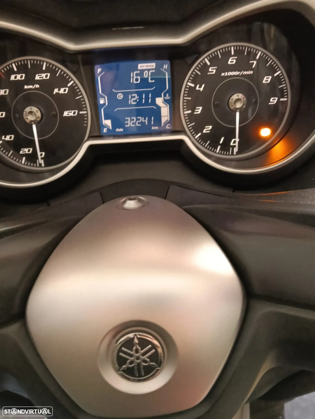 Yamaha X-Max 300 - 5