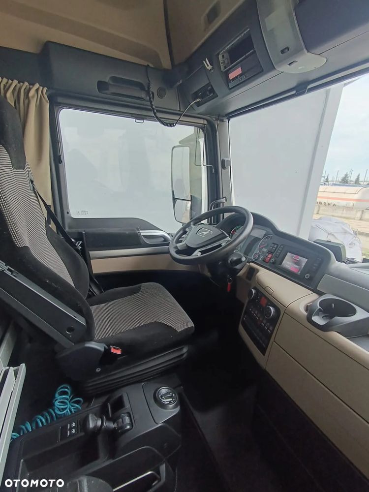 MAN tgx - 17