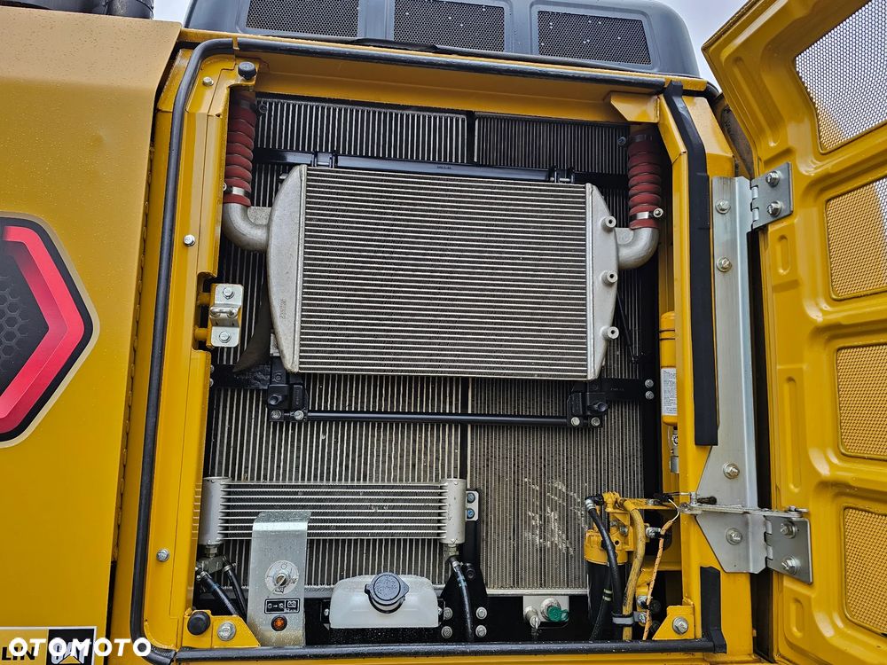 Caterpillar 330 FL - 18