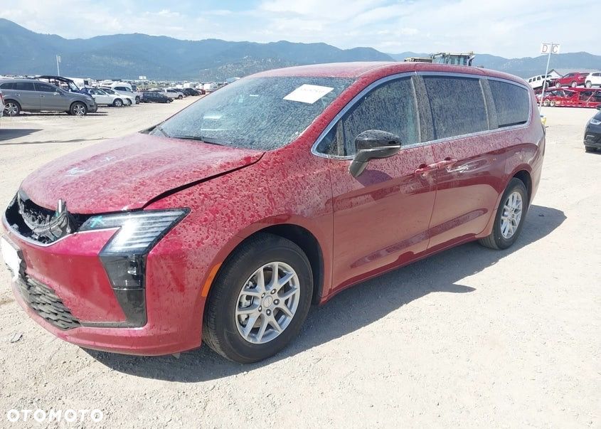 Chrysler Pacifica - 19