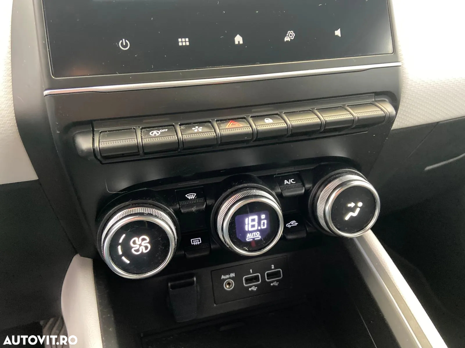 Renault Clio V TCe 90 Techno - 10