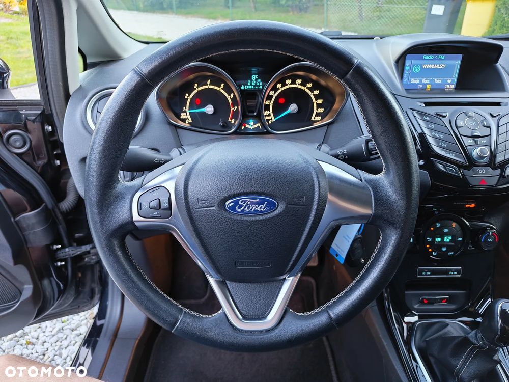Ford Fiesta 1.0 EcoBoost Titanium - 16
