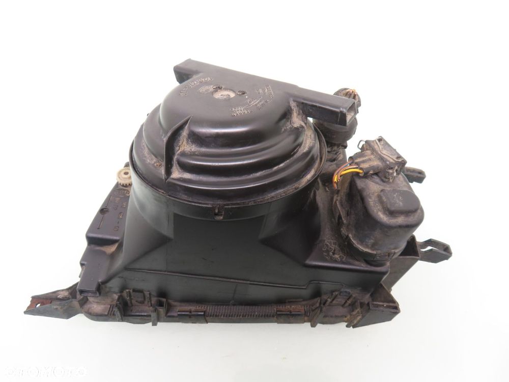 LAMPA PRAWA PRZEDNIA AUDI 80 B4 14118400 - 5
