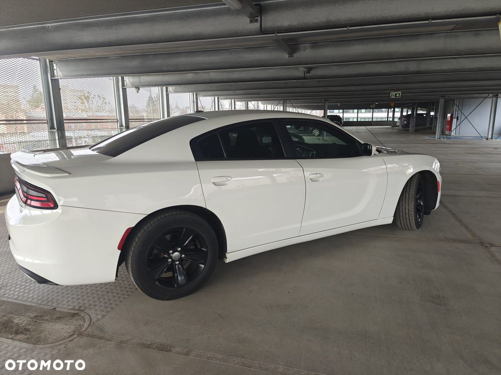 Dodge Charger - 13