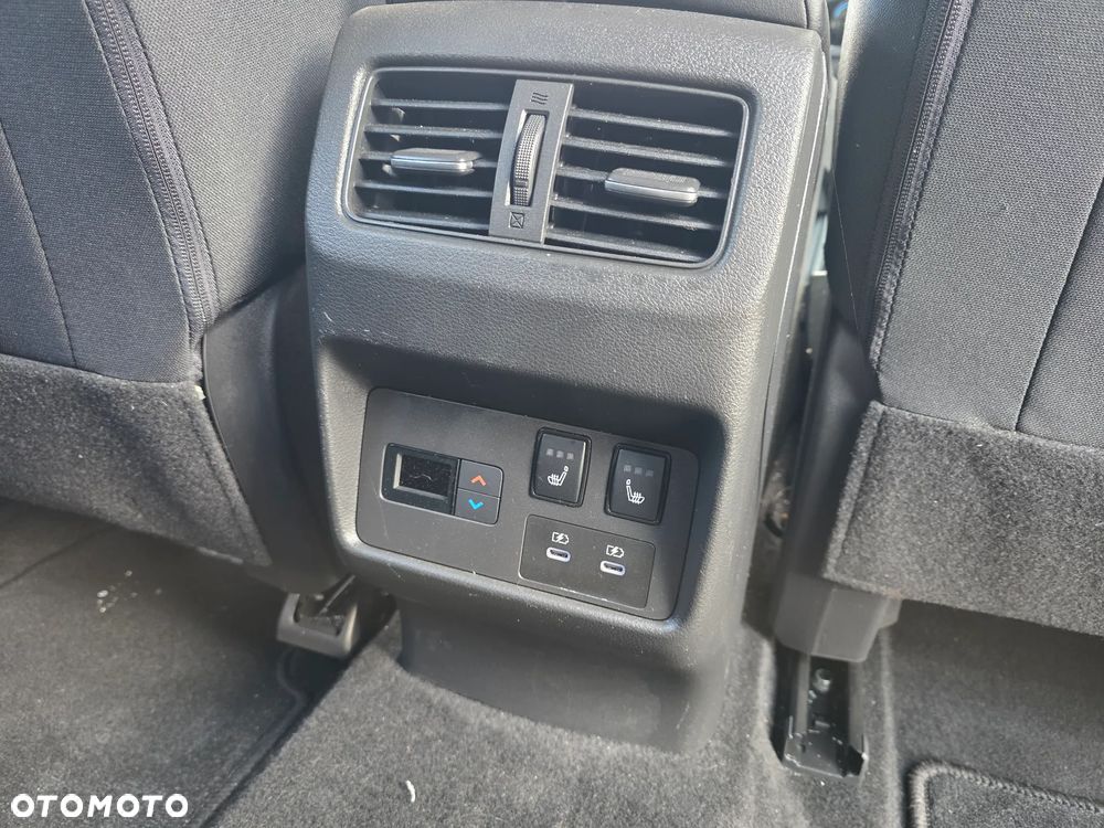Nissan X-Trail 1.5 VC-T mHEV N-Connecta 2WD Xtronic 7os - 22