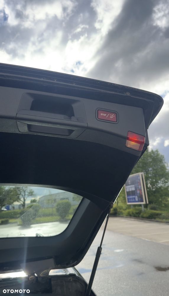 Mercedes-Benz Klasa E 220 CDI BlueEff Avantgarde - 9