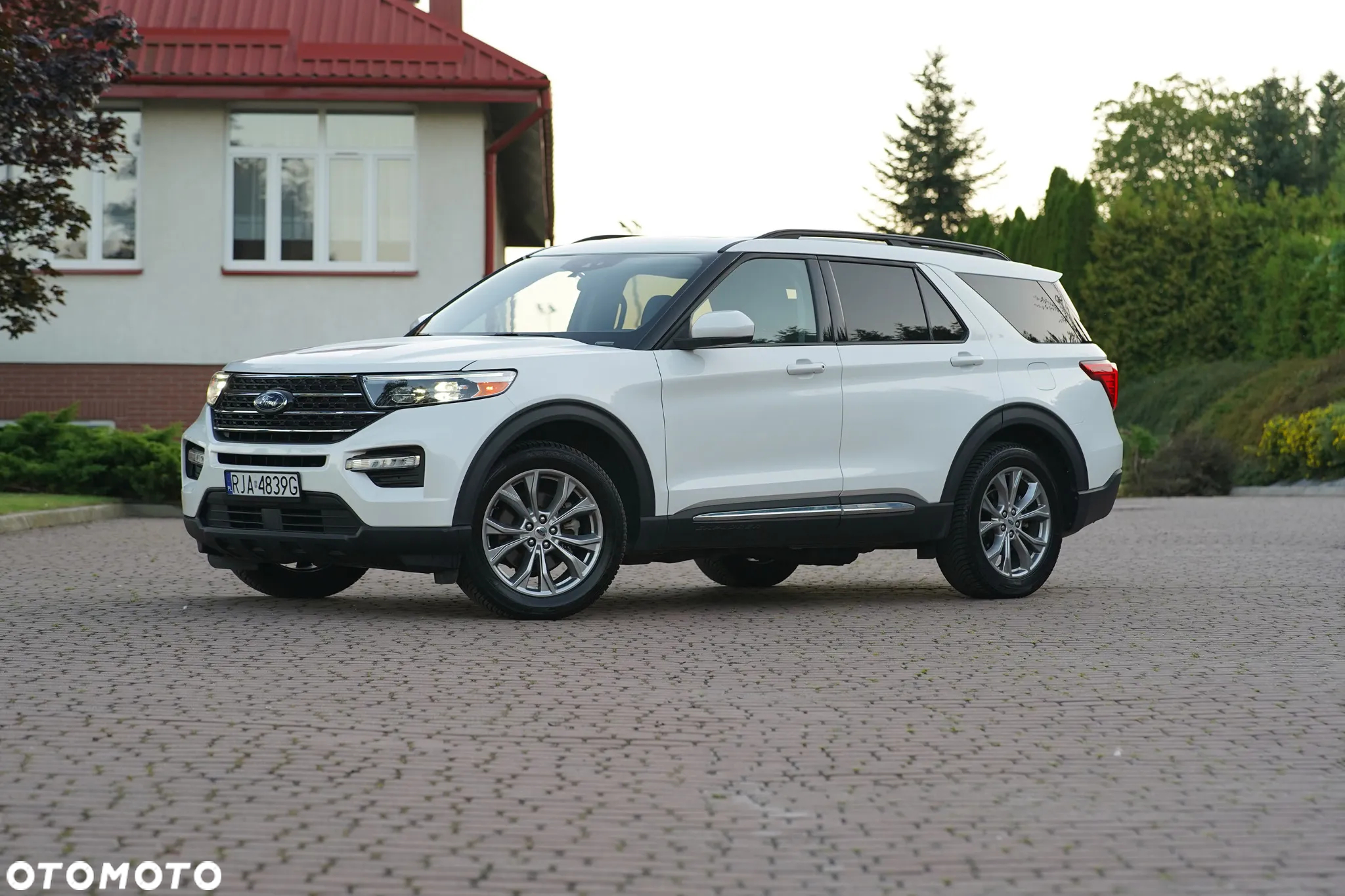 Ford Explorer - 15
