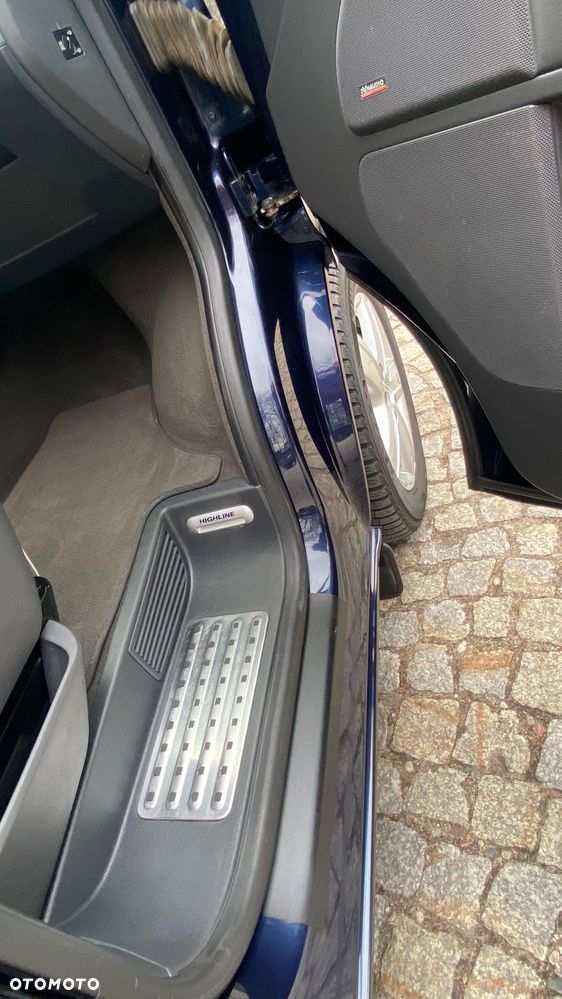 Volkswagen Multivan - 15