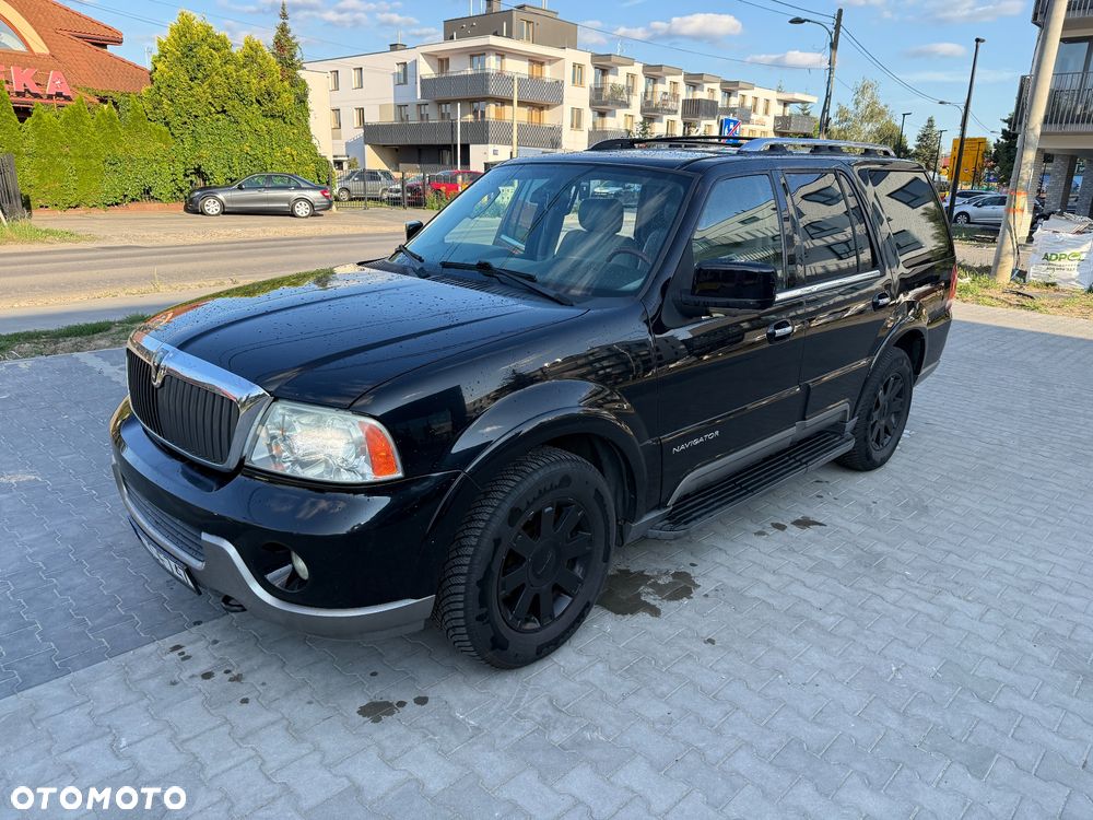 Lincoln Navigator 5.4 4WD - 35