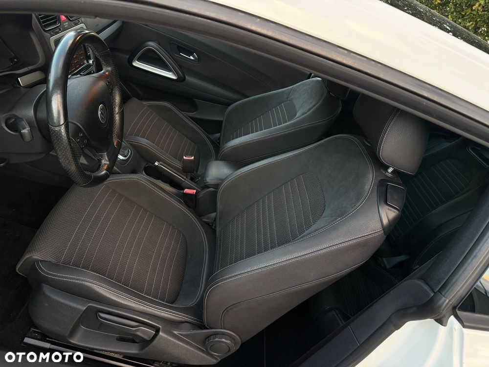 Volkswagen Scirocco 1.4 TSI DSG - 11