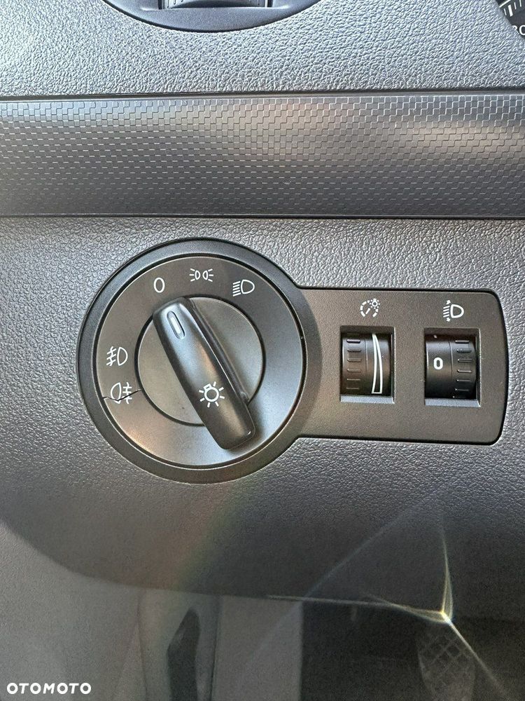 Volkswagen Caddy - 25