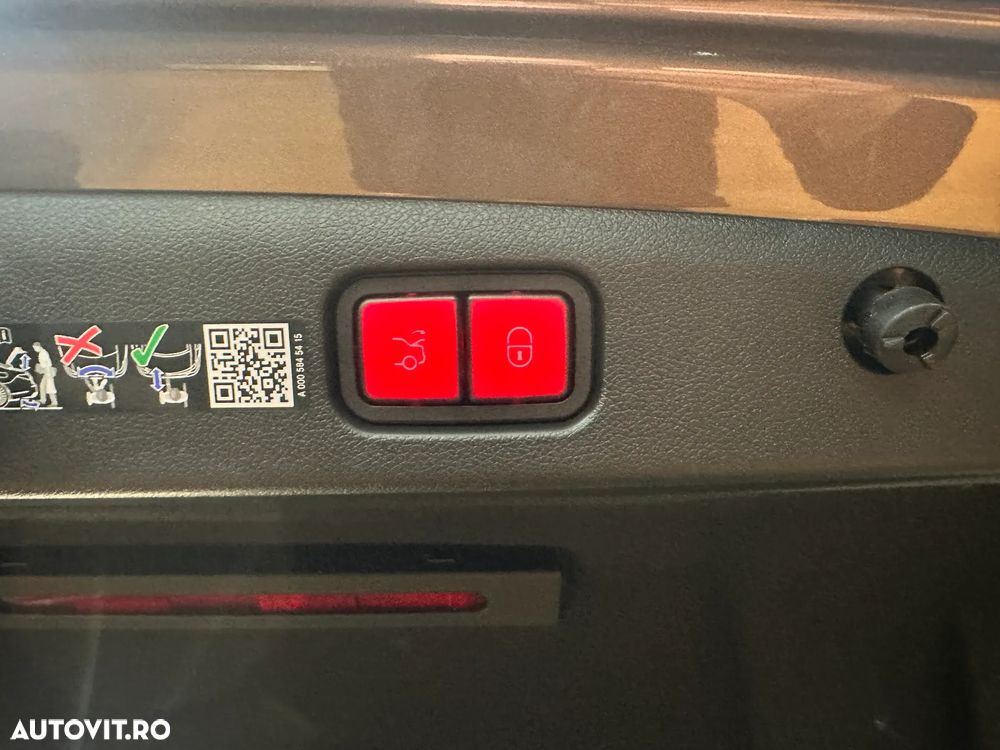 Mercedes-Benz E - 10