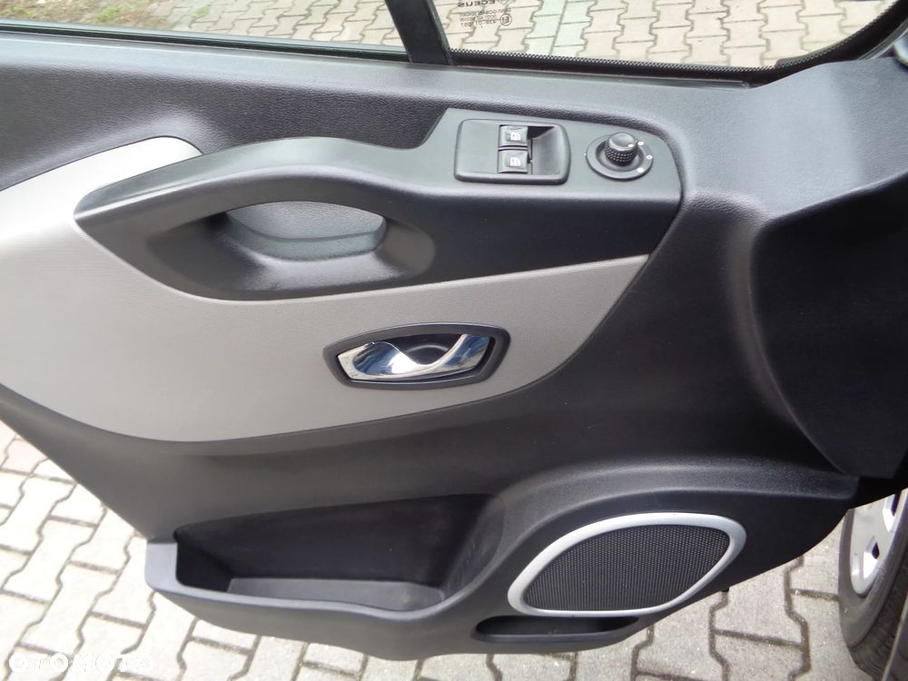 Renault trafic - 6