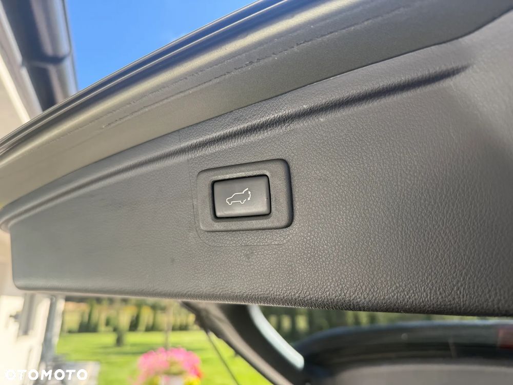 Subaru Outback 2.5i Exclusive - 29