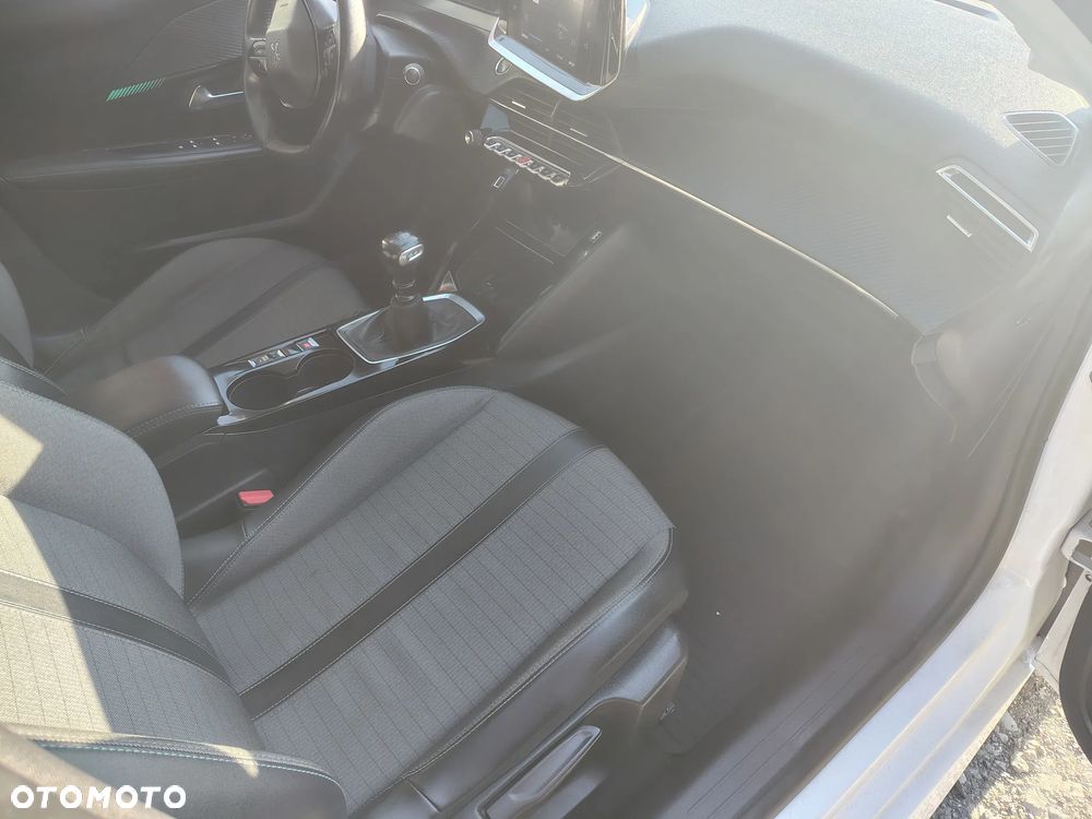 Peugeot 208 1.5 BlueHDi Signature S&S - 22