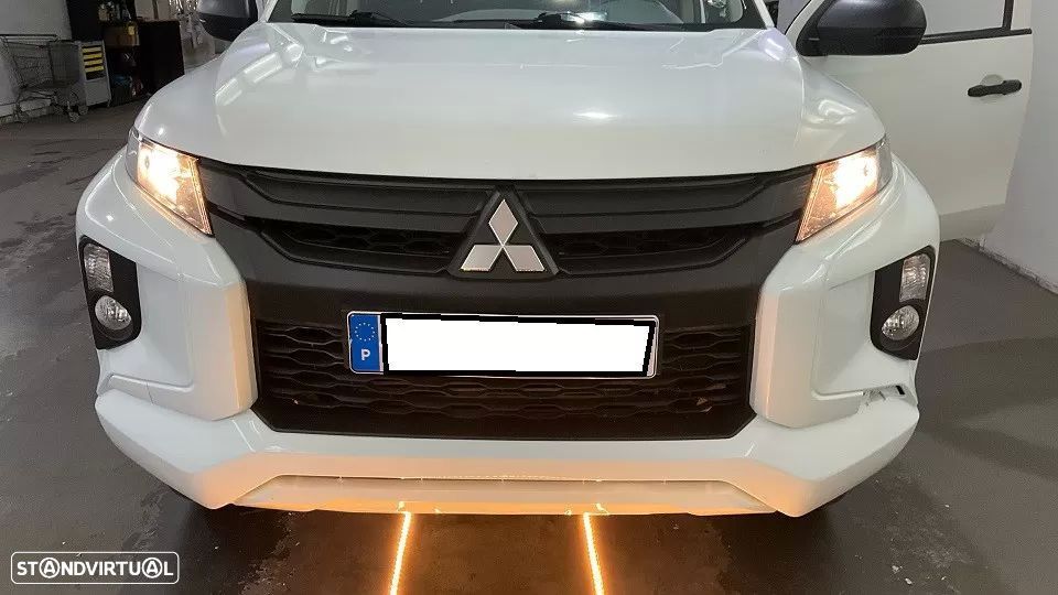 Mitsubishi L200 2.3 DI-D Strakar Space Cab Intense 4WD - 5