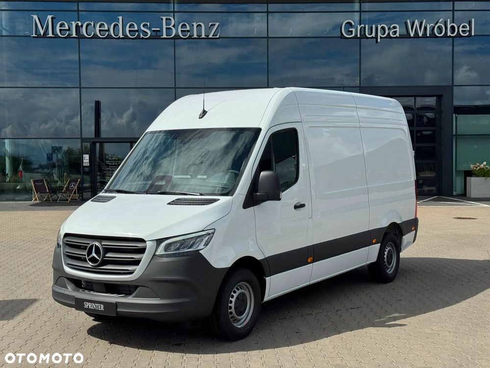 Mercedes-Benz Sprinter - 1