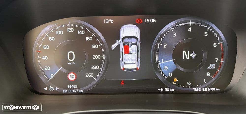 Volvo XC 40 1.5 T3 Momentum Tech Edition - 18