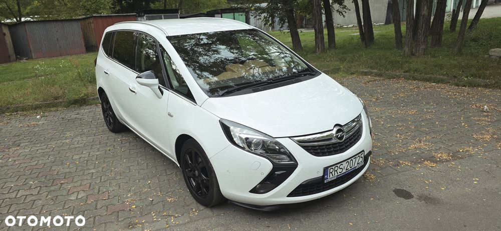 Opel Zafira - 36