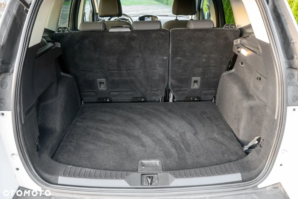 Ford Kuga 2.0 TDCi 4x4 Trend - 26