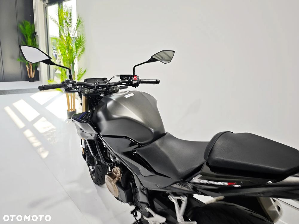 Honda CB - 16