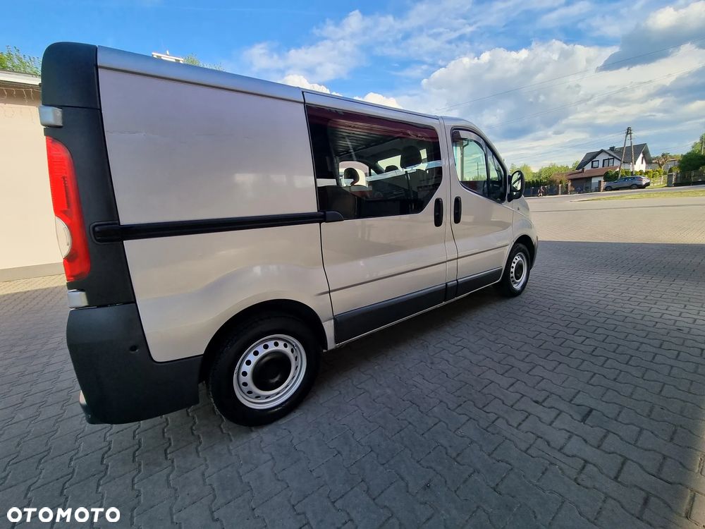 Renault Trafic - 10