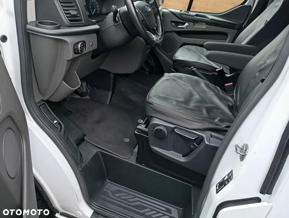 Ford TRANSIT CUSTOM L2H1 - 16