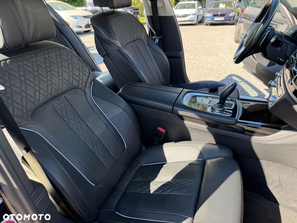 BMW Seria 7 740Ld xDrive - 23