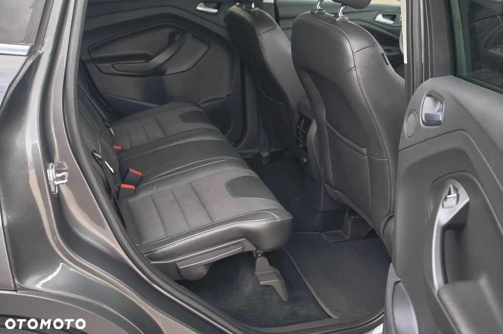 Ford Kuga 1.6 EcoBoost 2x4 Titanium - 20