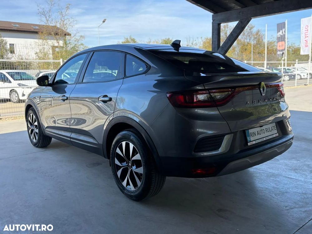 Renault Arkana E-TECH 145 Evolution - 8