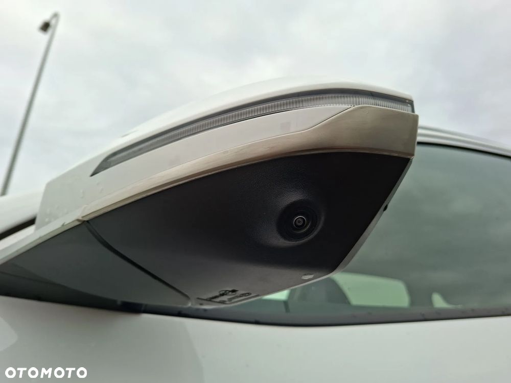 Hyundai Tucson 1.6 T-GDi HEV Executive 2WD - 38