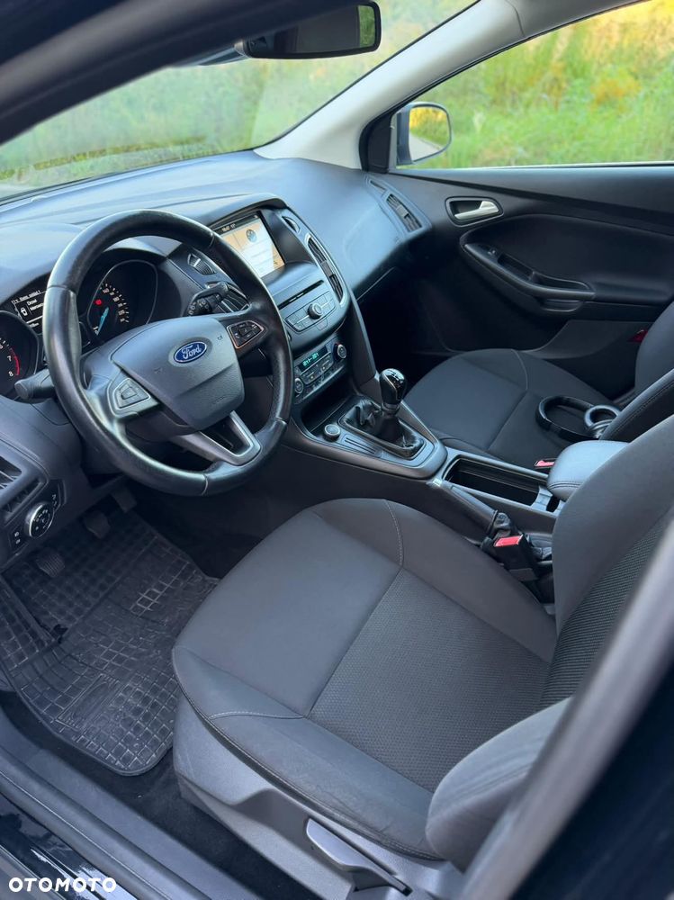 Ford Focus 1.6 SYNC Edition - 5
