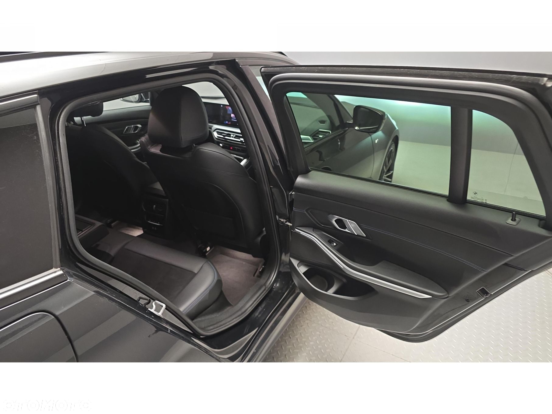 BMW Seria 3 - 29