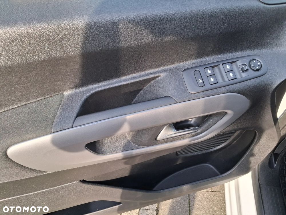 Toyota Proace City Verso 1.5 D-4D Business - 30