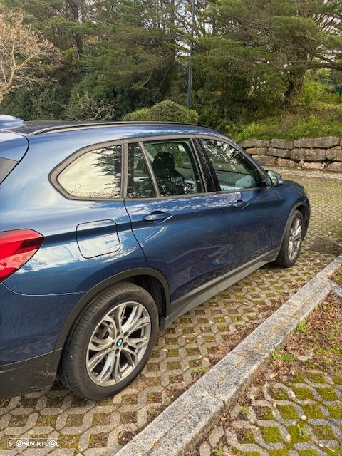 BMW X1 25 e xDrive xLine - 4