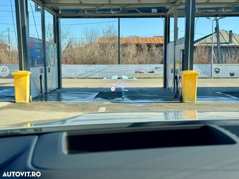 BMW Seria 5 550e xDrive AT PHEV - 25