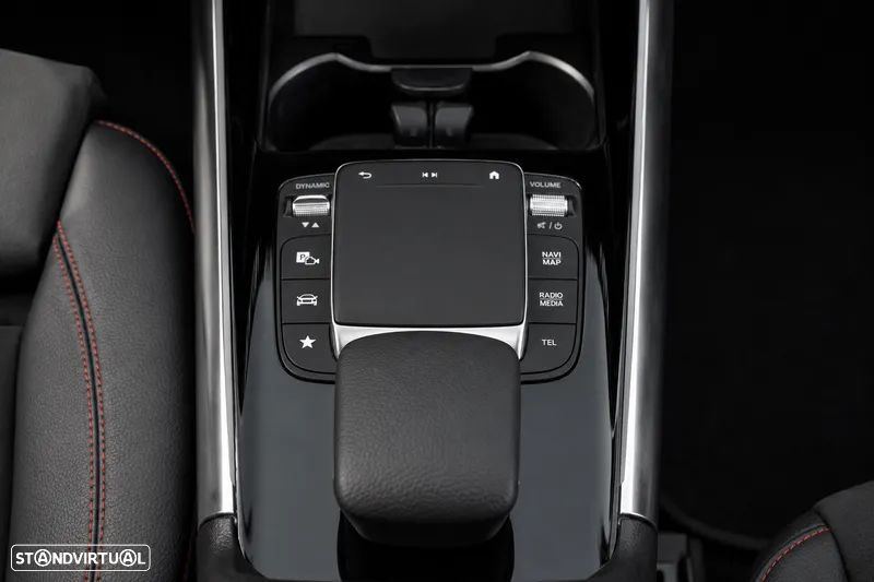 Mercedes-Benz GLA 250 e AMG Line - 14