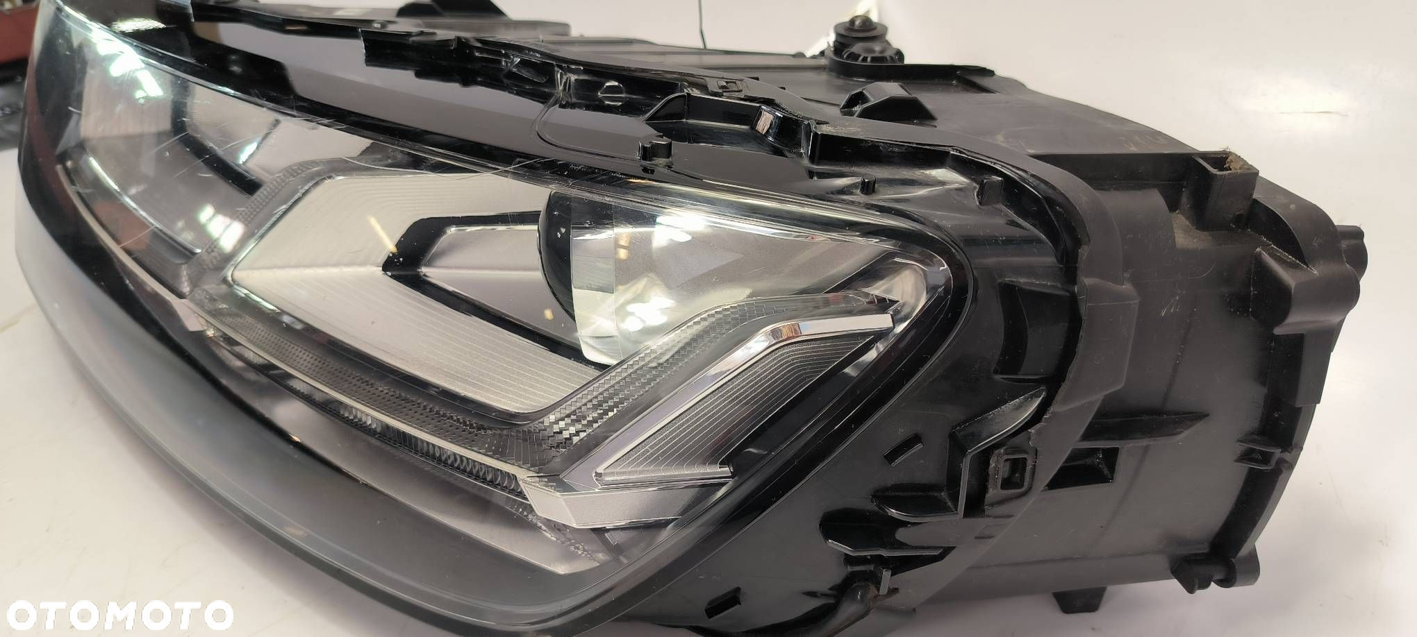 LAMPA LEWA PRZÓD AUDI Q7 II 4M 4M0941033 - 4