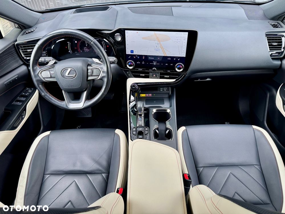 Lexus NX 450h+ Omotenashi AWD - 12