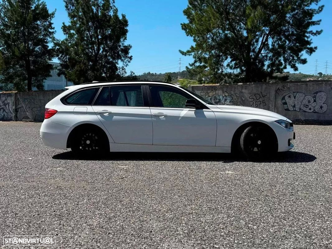 BMW 320 d Touring xDrive Aut. Sport Line - 2